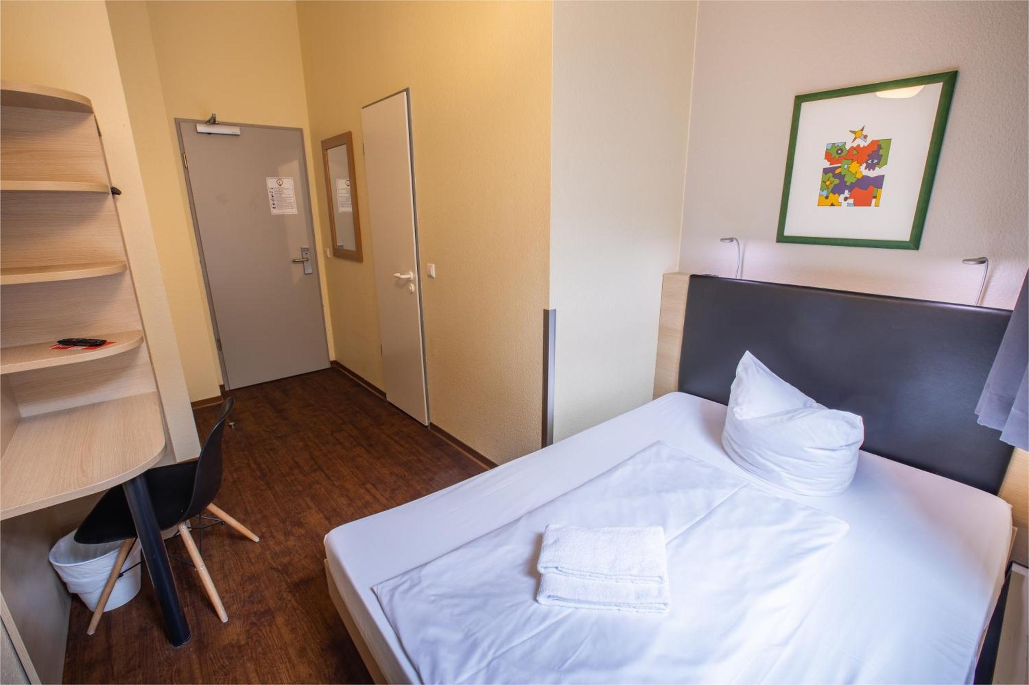 Acama Hotel & Hostel Kreuzberg — Photos 2